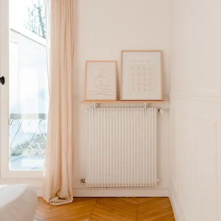 Logement Entier Ou A Partager Dans Maison Familiale A Rueil Malmaison, Proche De Paris La Defense Exterior photo